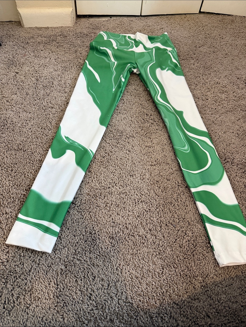 Green & White Swirl Leggings